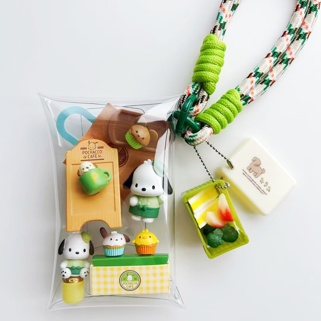 Gacha Sanrio Pochacco Cupcake Pouch