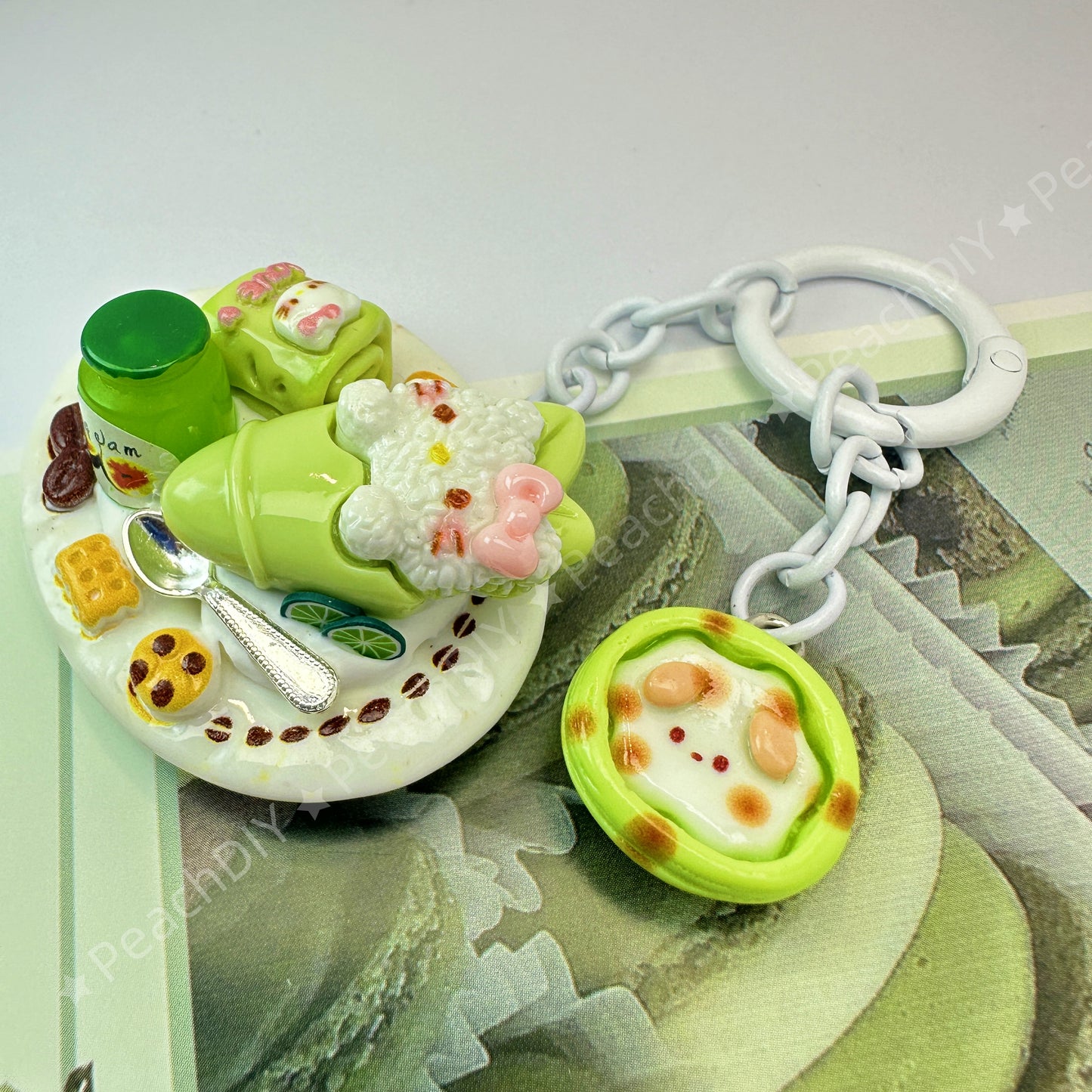 Llavero en miniatura HelloKitty Roll Decoden